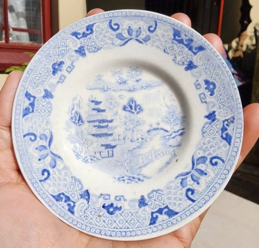 English Porcelain A 240 Year Old! (circa 1780) Caughley England